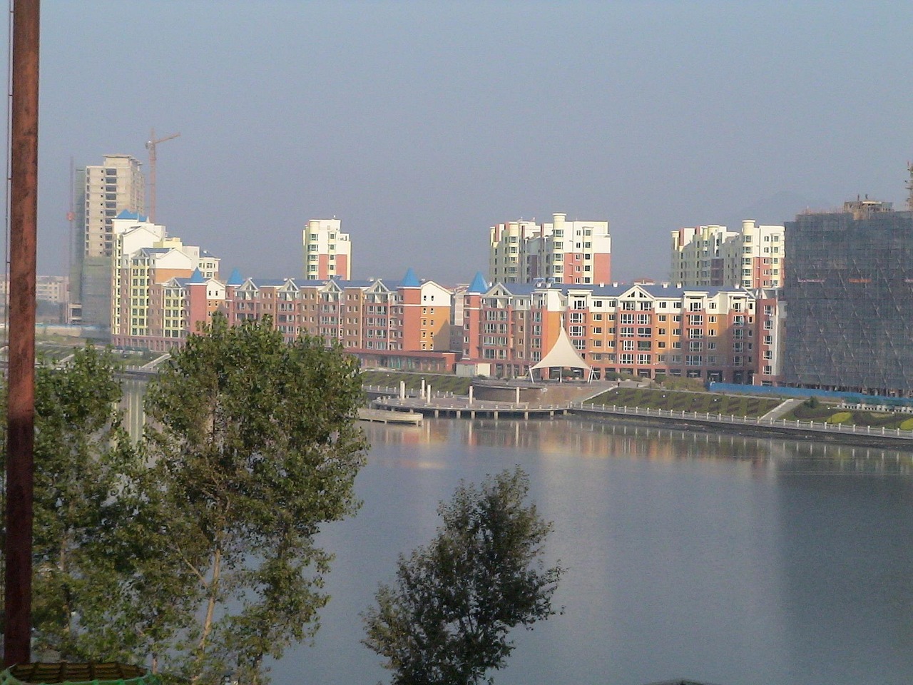 城北新盘亮相，未来居住新标杆，引领城市新生活