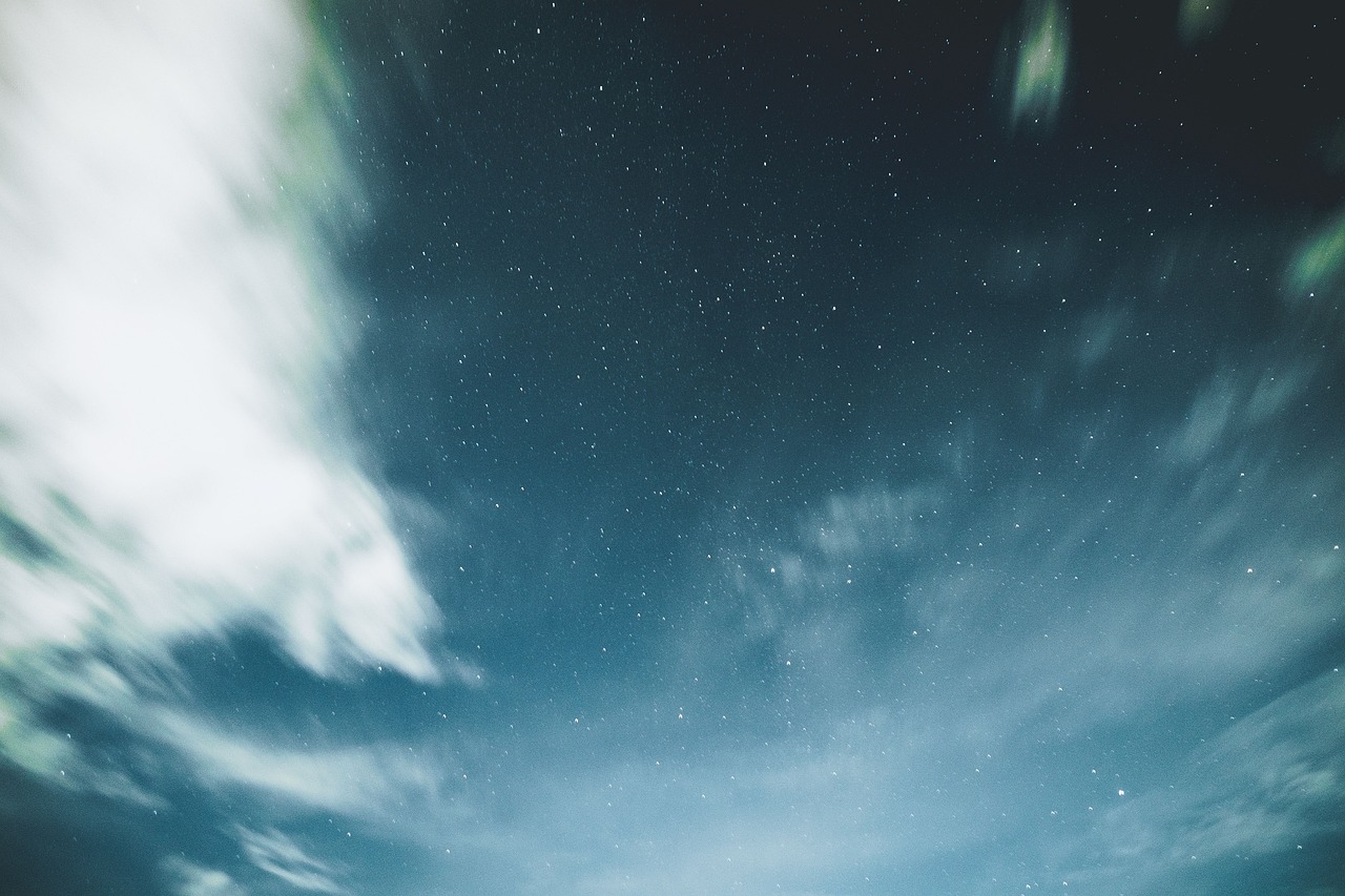探索星辰之梦，紧扣的星星动漫视觉盛宴