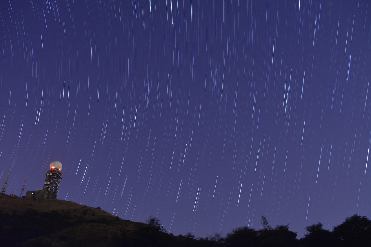 聚焦星光璀璨，揭秘35岁男明星的人生轨迹