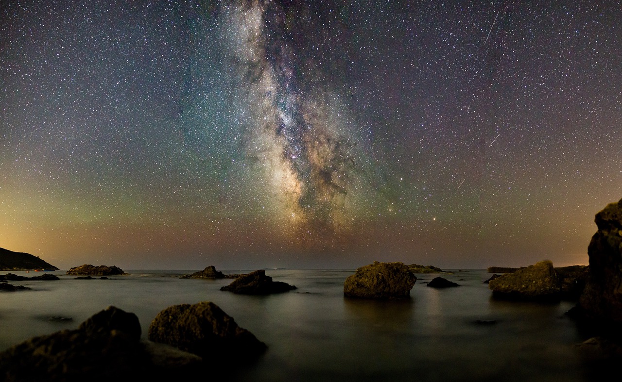 双子男明星的魅力闪耀，璀璨星空的群星璀璨之旅