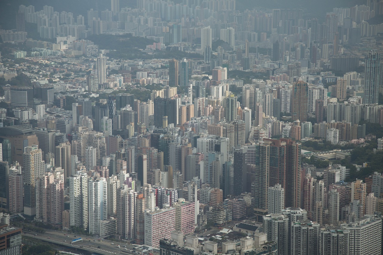 万达地产借壳上市，重塑战略，开启资本市场新篇章