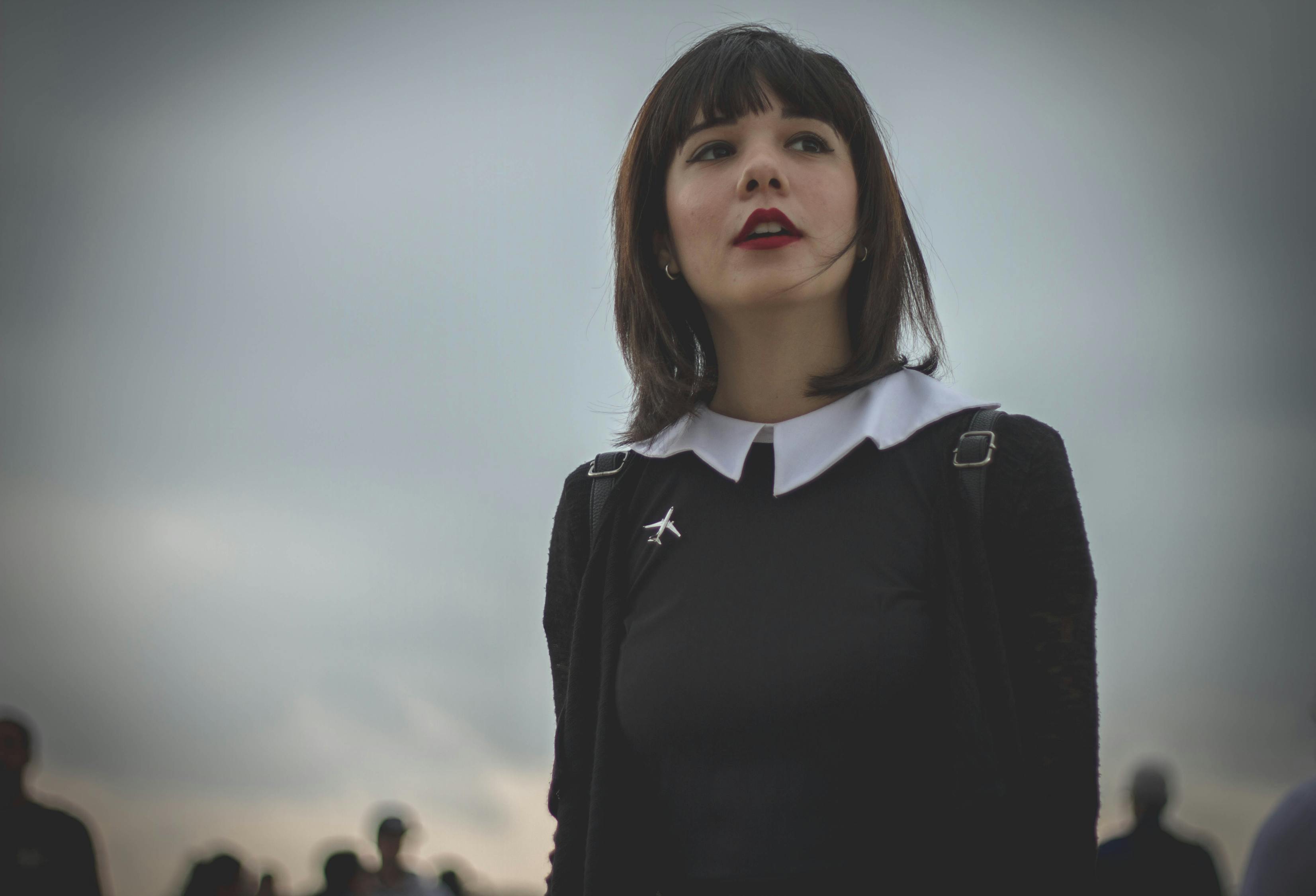 香港鬼片女演员演绎恐怖之美，演绎惊悚的经典角色形象