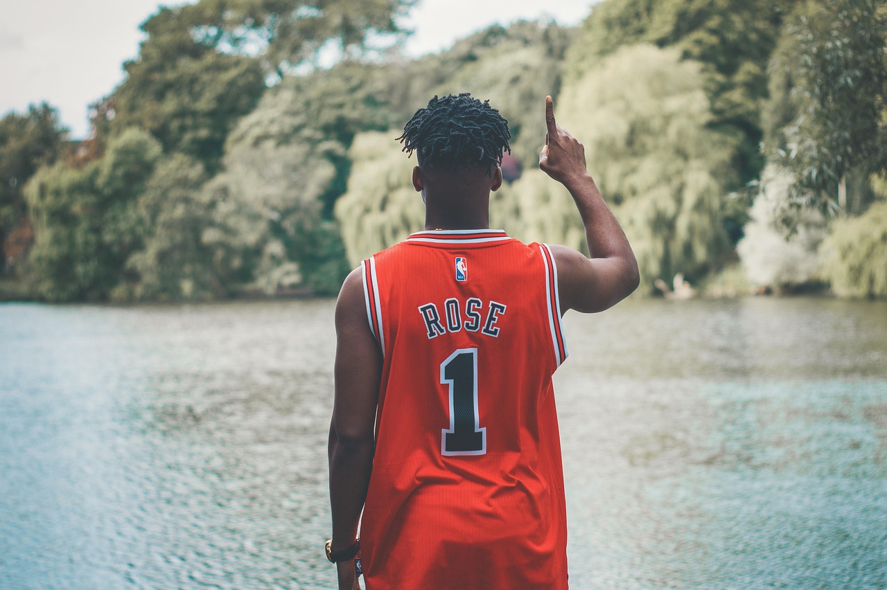 今日NBA赛事揭晓，篮球盛宴的期待与狂欢