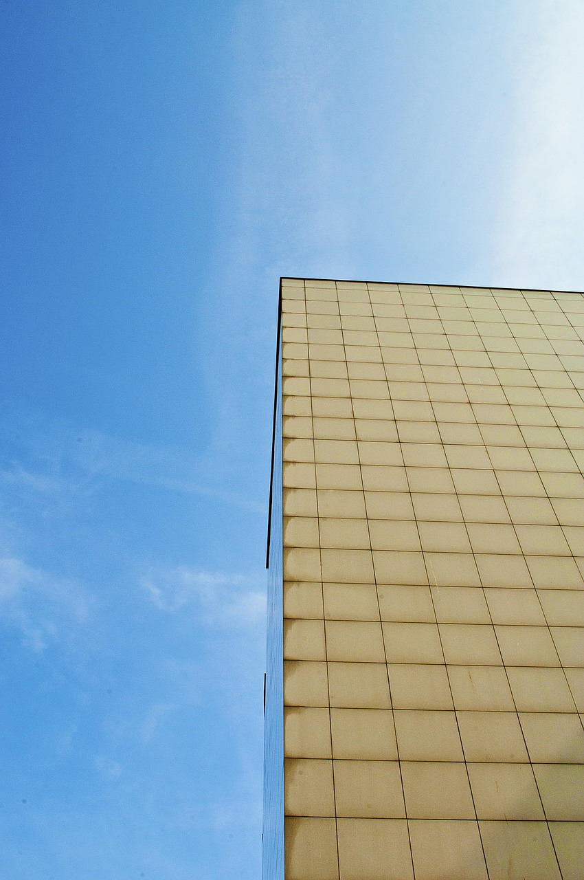 最新北美板材引领现代建筑潮流新趋势