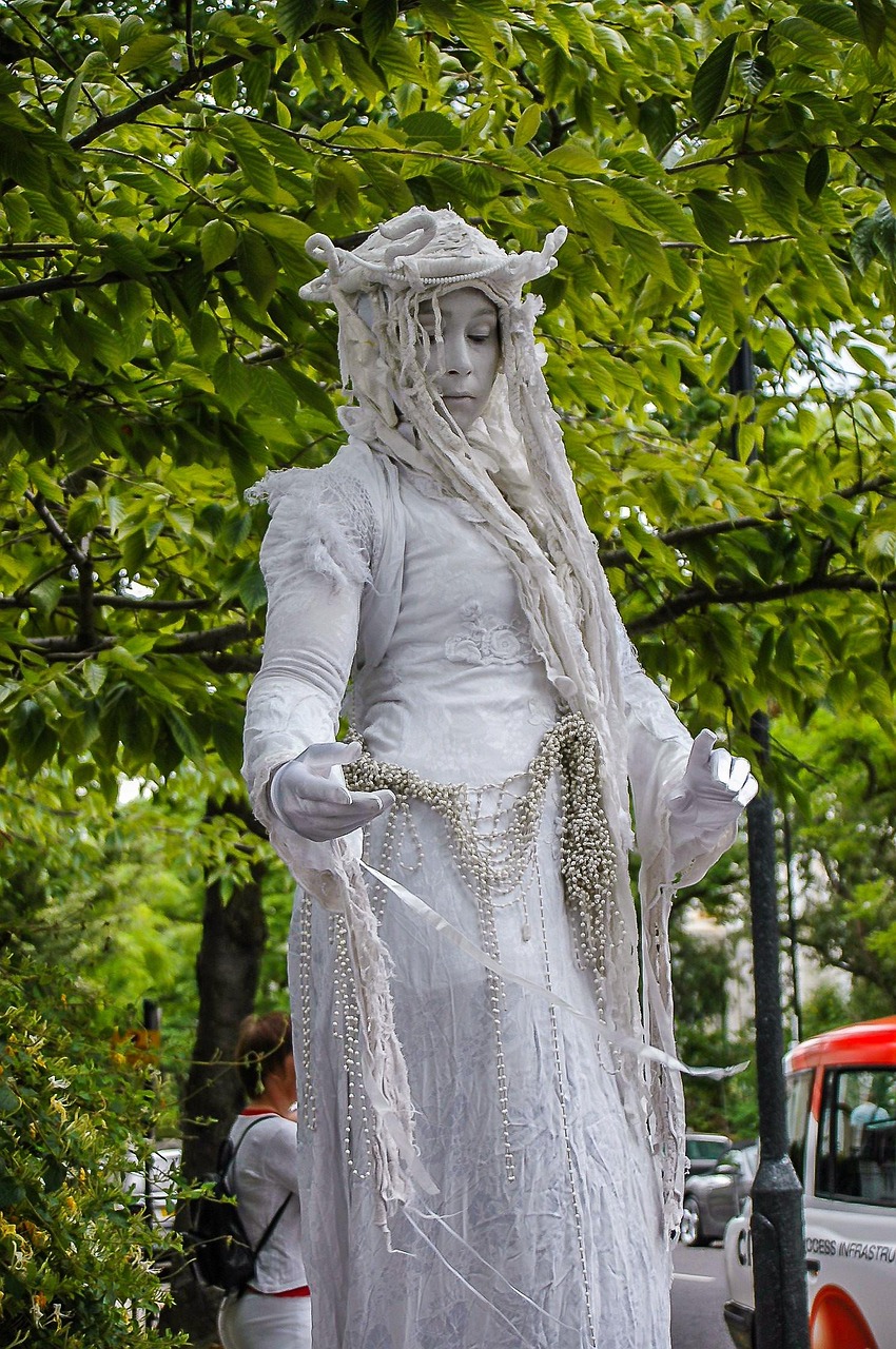 璀璨之星,演香妃的演员演绎传奇的一生