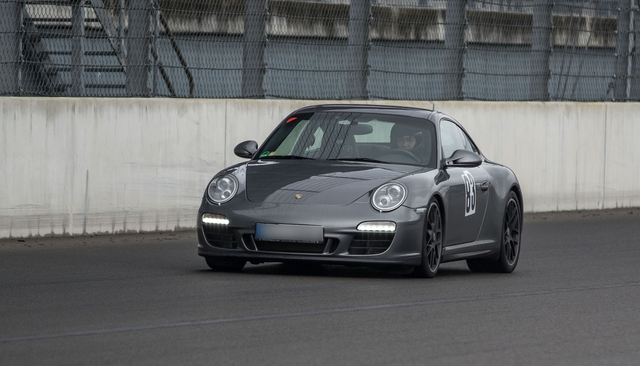 S560迈巴赫价格,豪华轿车的市场定位与价值解析