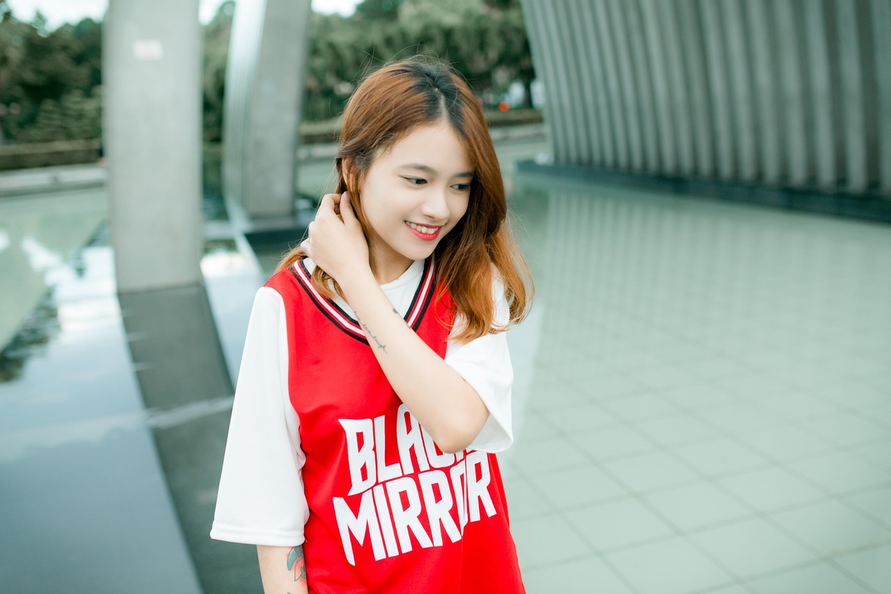 唐艺昕短发造型,时尚先锋与个性魅力的完美融合亮相命名时刻