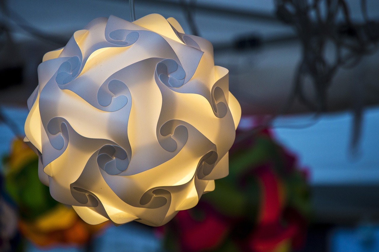 明动漫,点亮世界之光