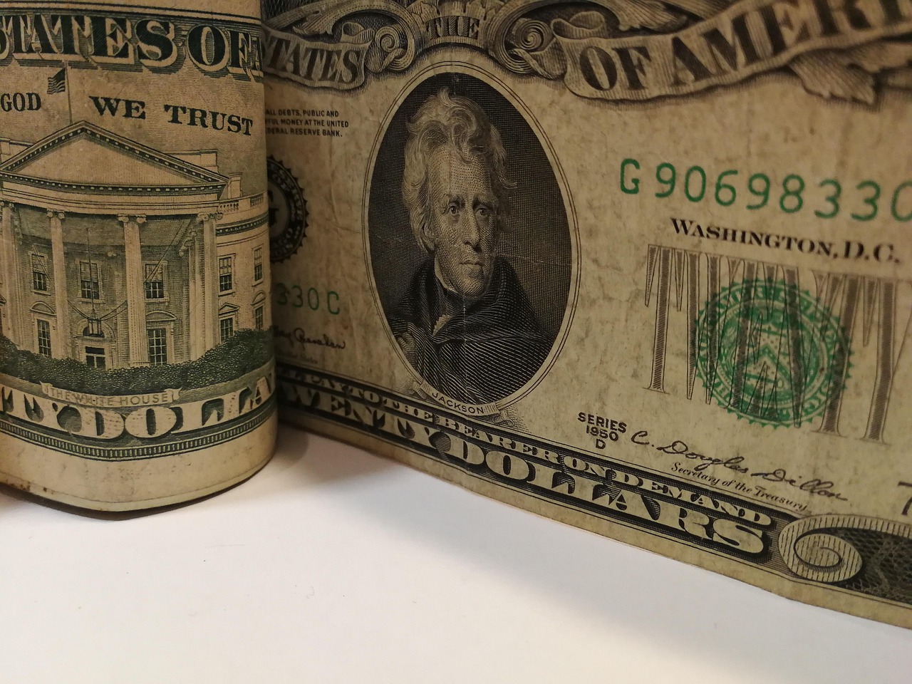 2000年百元龙钞最新行情分析,市场走势与收藏价值