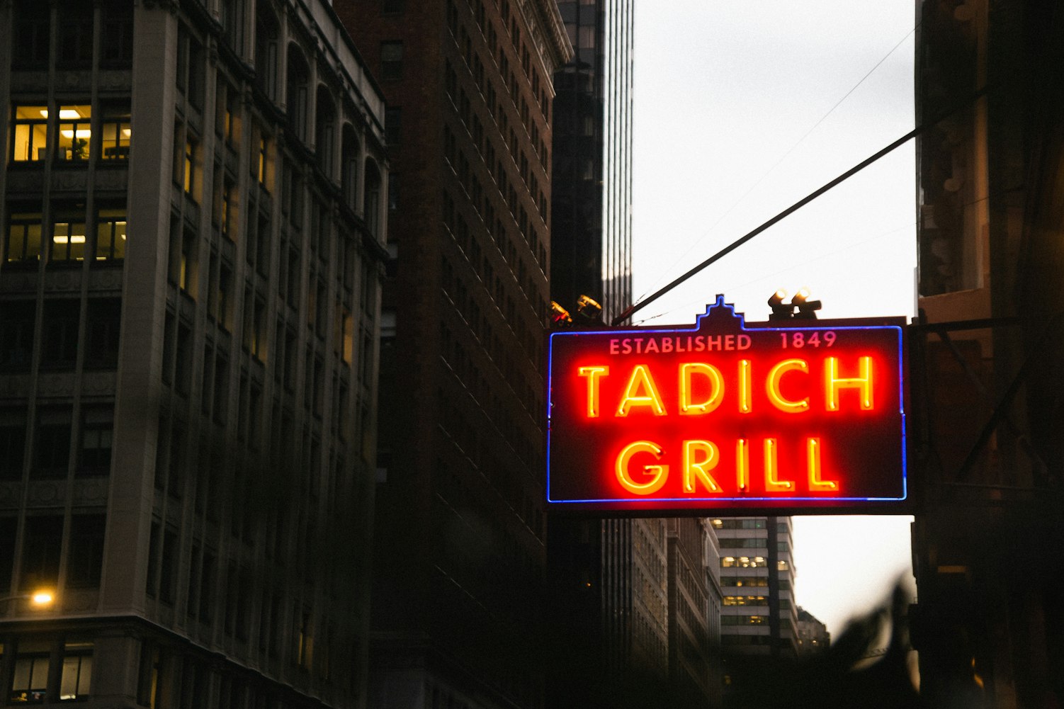 苹果最新办公大楼,科技与艺术的极致交融