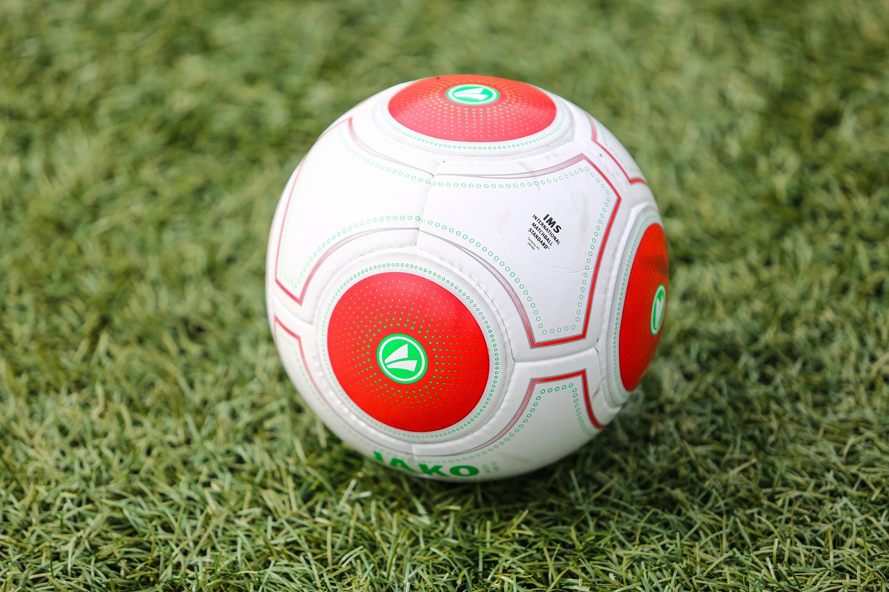 欢乐球下载最新版,全新游戏体验等你来享!