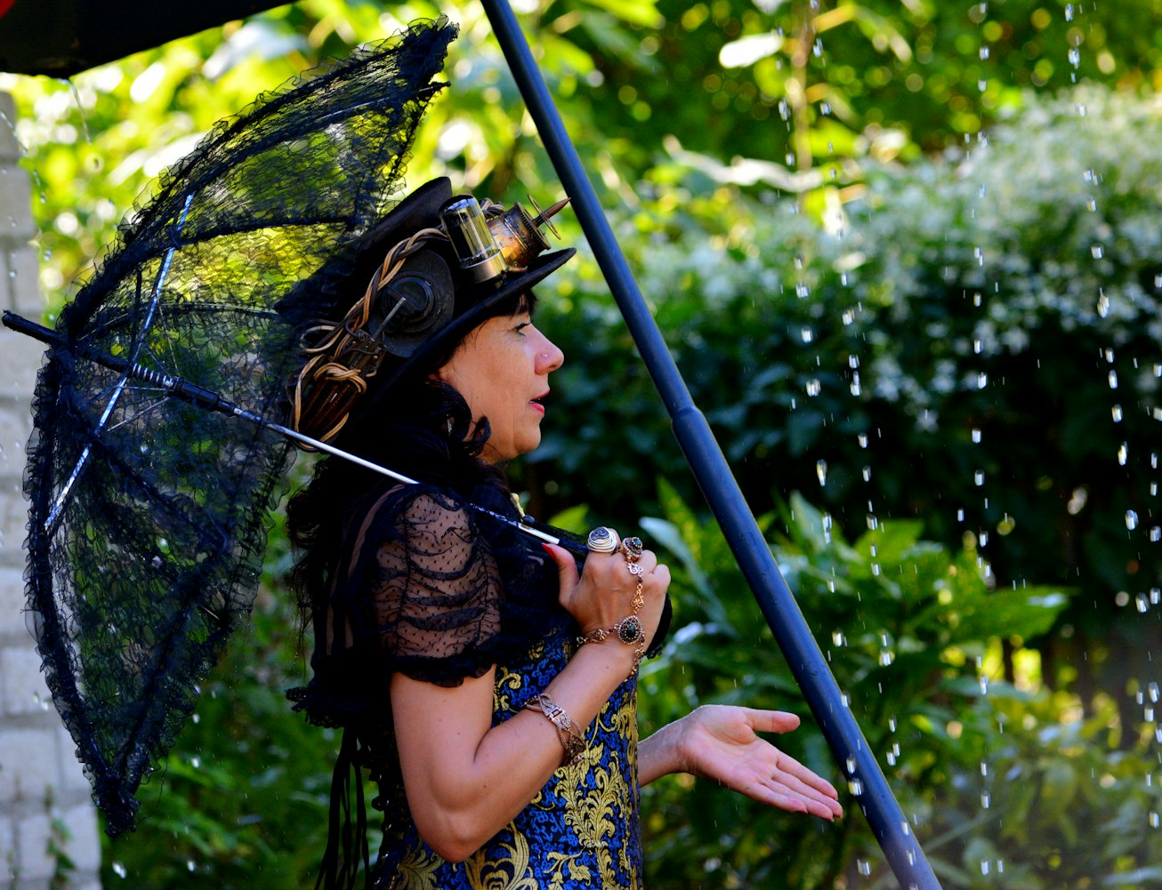 牌坊下的女人演员阵容及角色深度解析