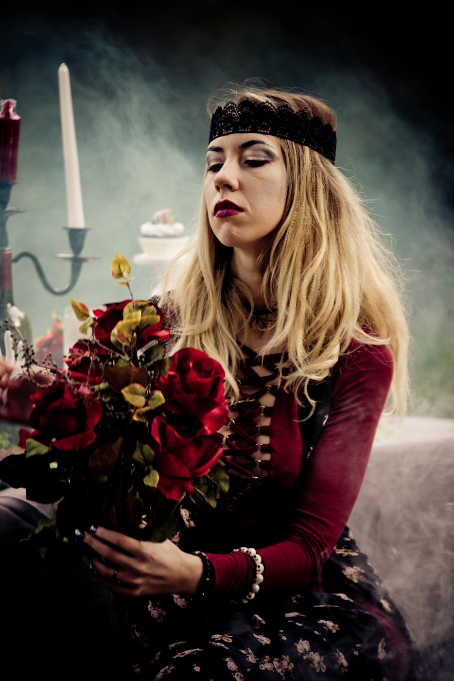 绯红女巫电影,魔法与情感的完美交融