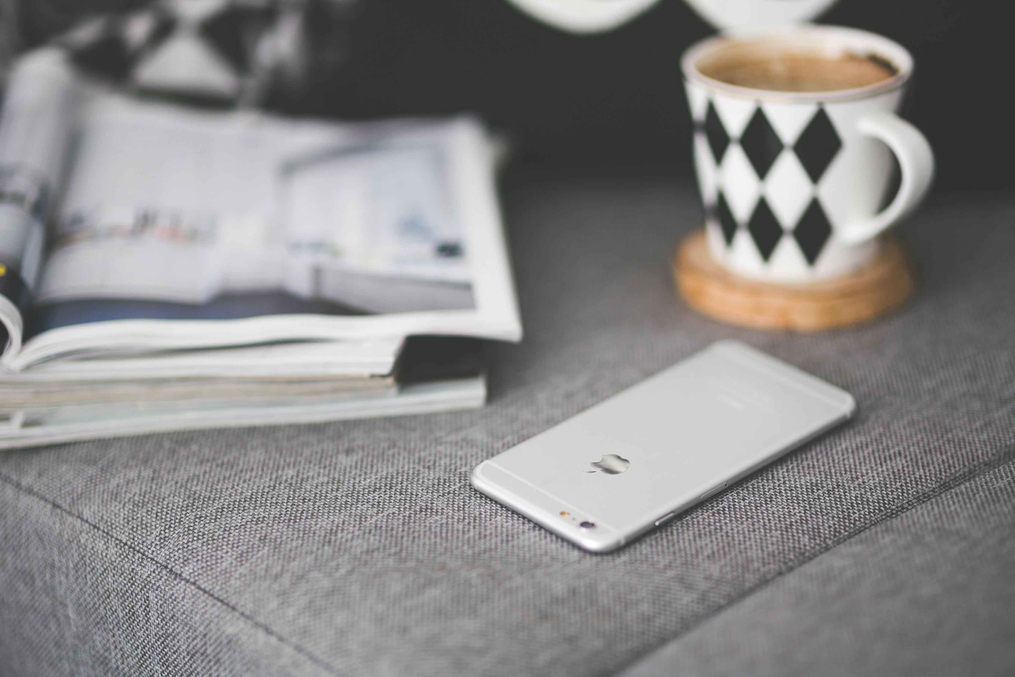 最新老年手机,科技关怀,温暖老年生活