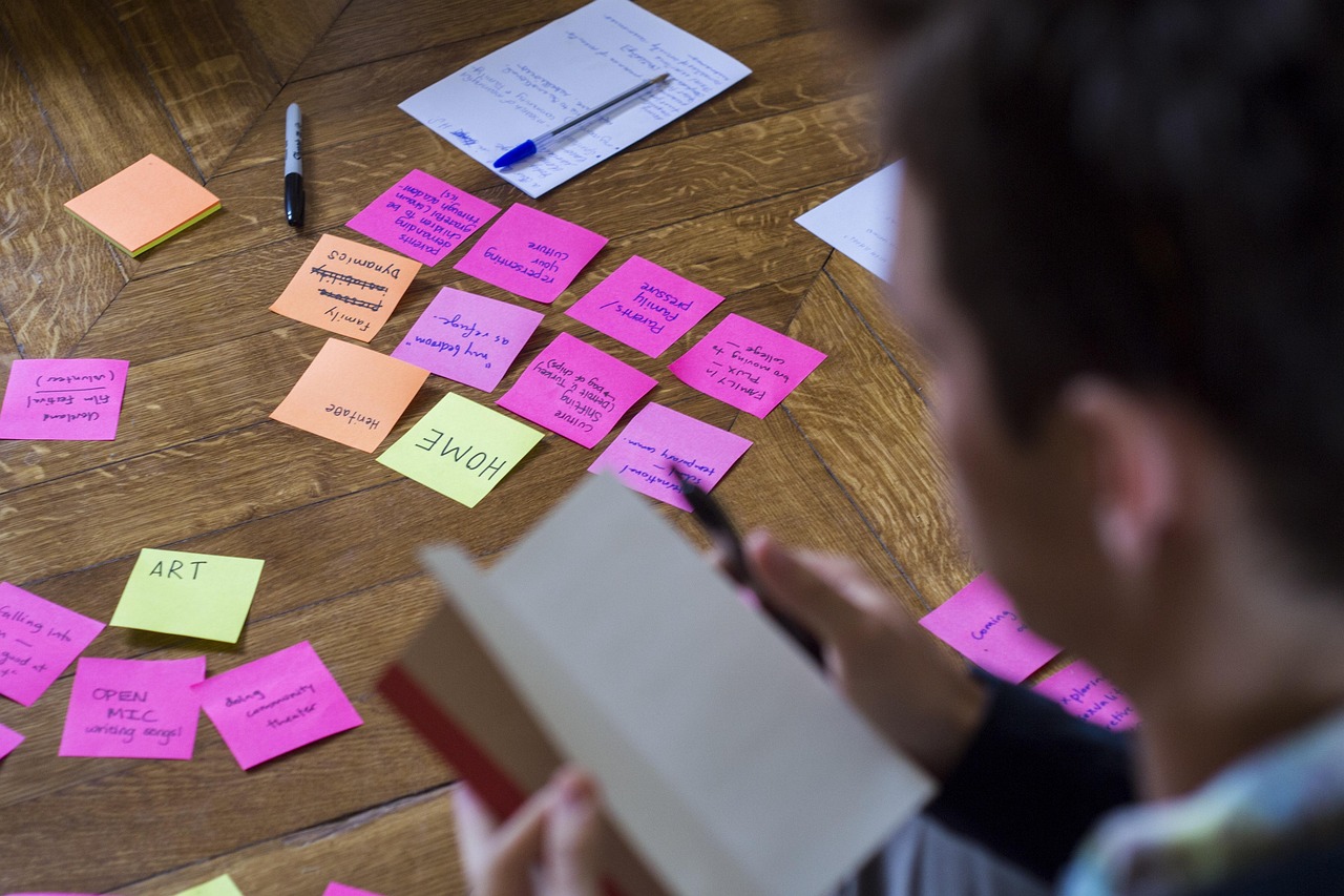 公众人物道德考验,演员打人事件引发深思