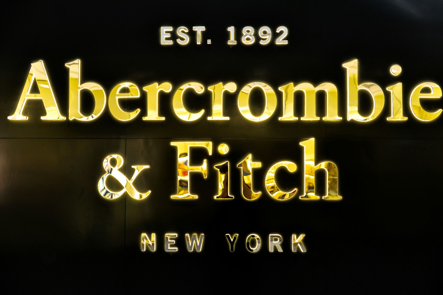 明星广告代言,双刃剑效应与品牌策略深度探讨