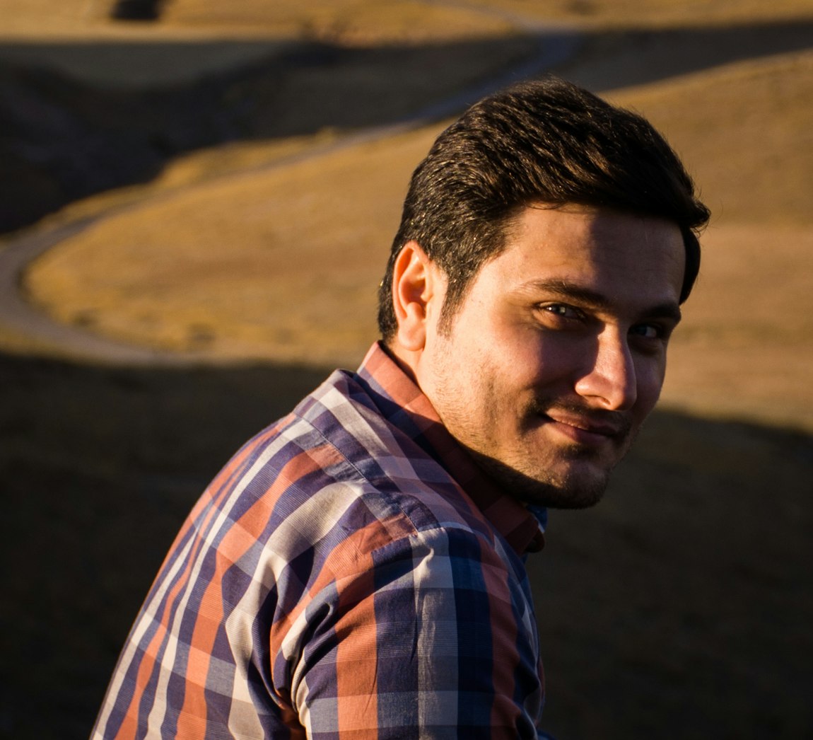 荆浩演员,演艺之路的璀璨之星