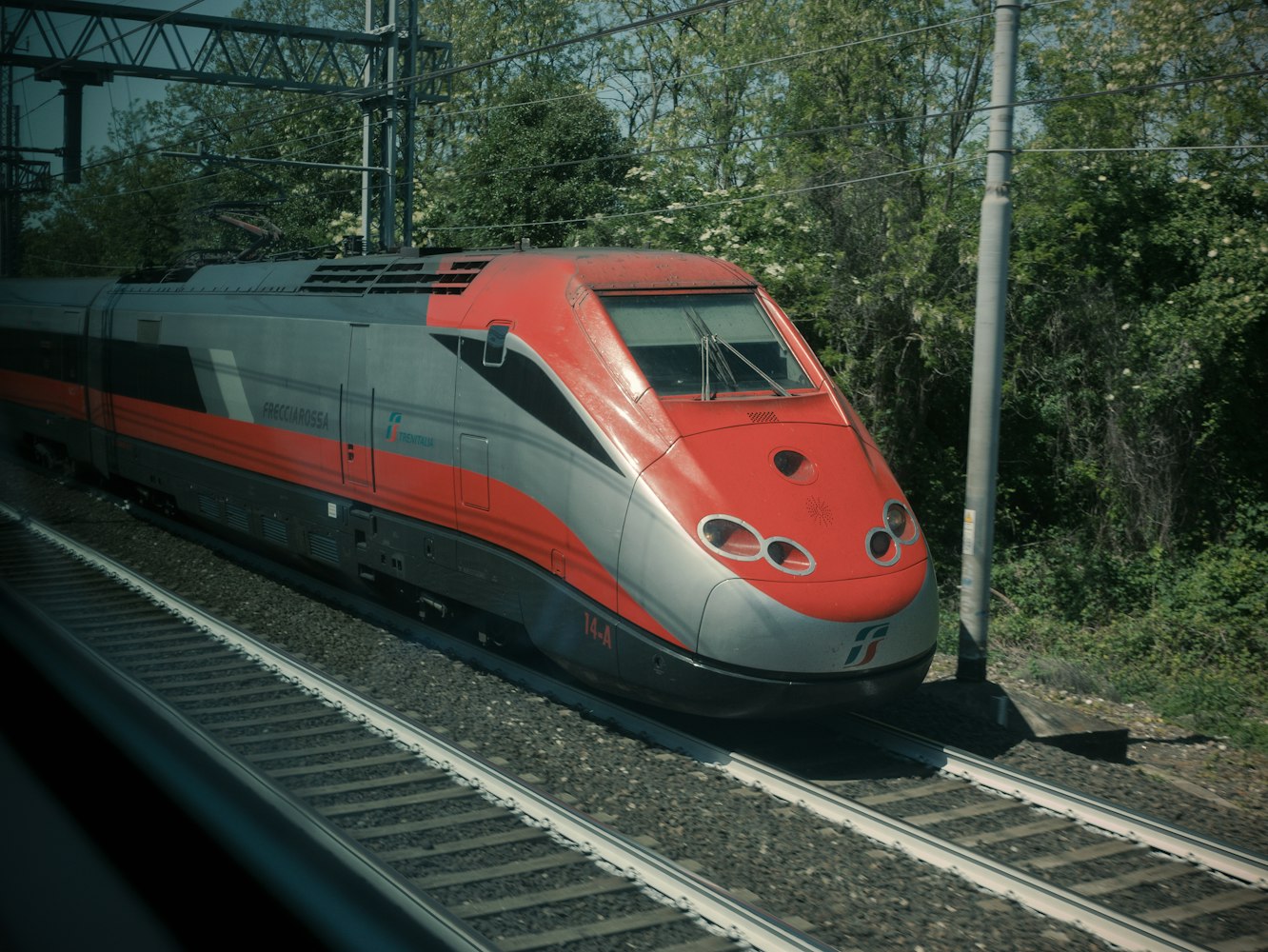 韩国电影中的火车,速度与情感的交织之旅