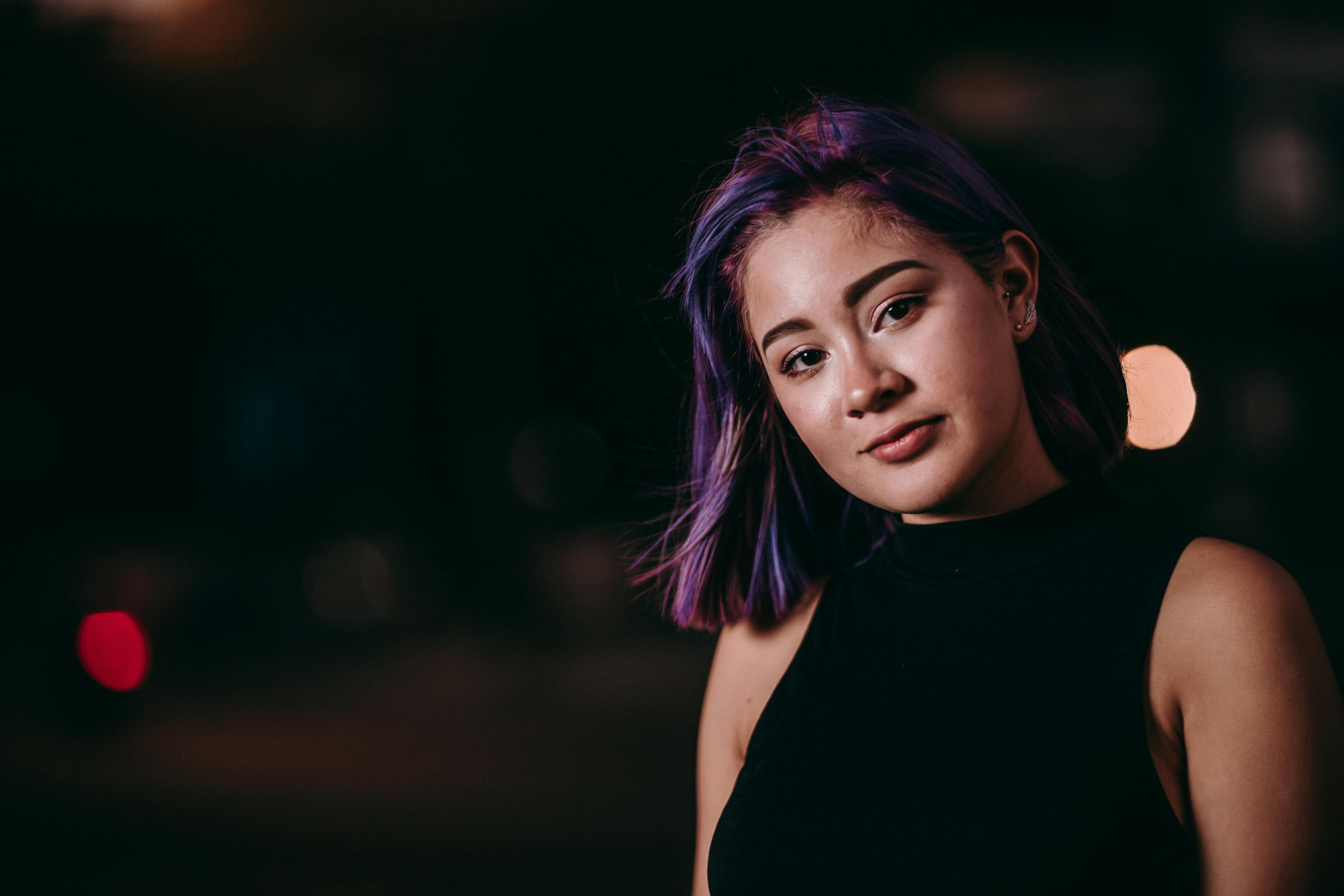 星光背后的故事,有背景的女明星揭秘旅程